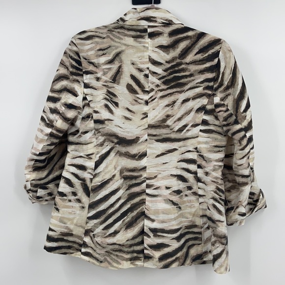 Chico’s linen blend animal print jacket - Picture 5 of 12